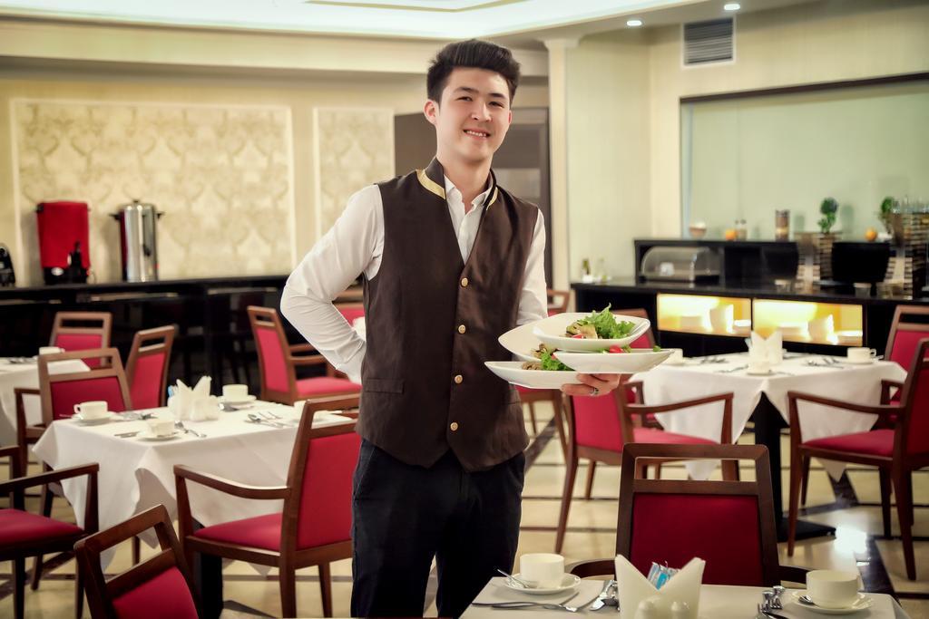 City Hotel Biskek Kültér fotó