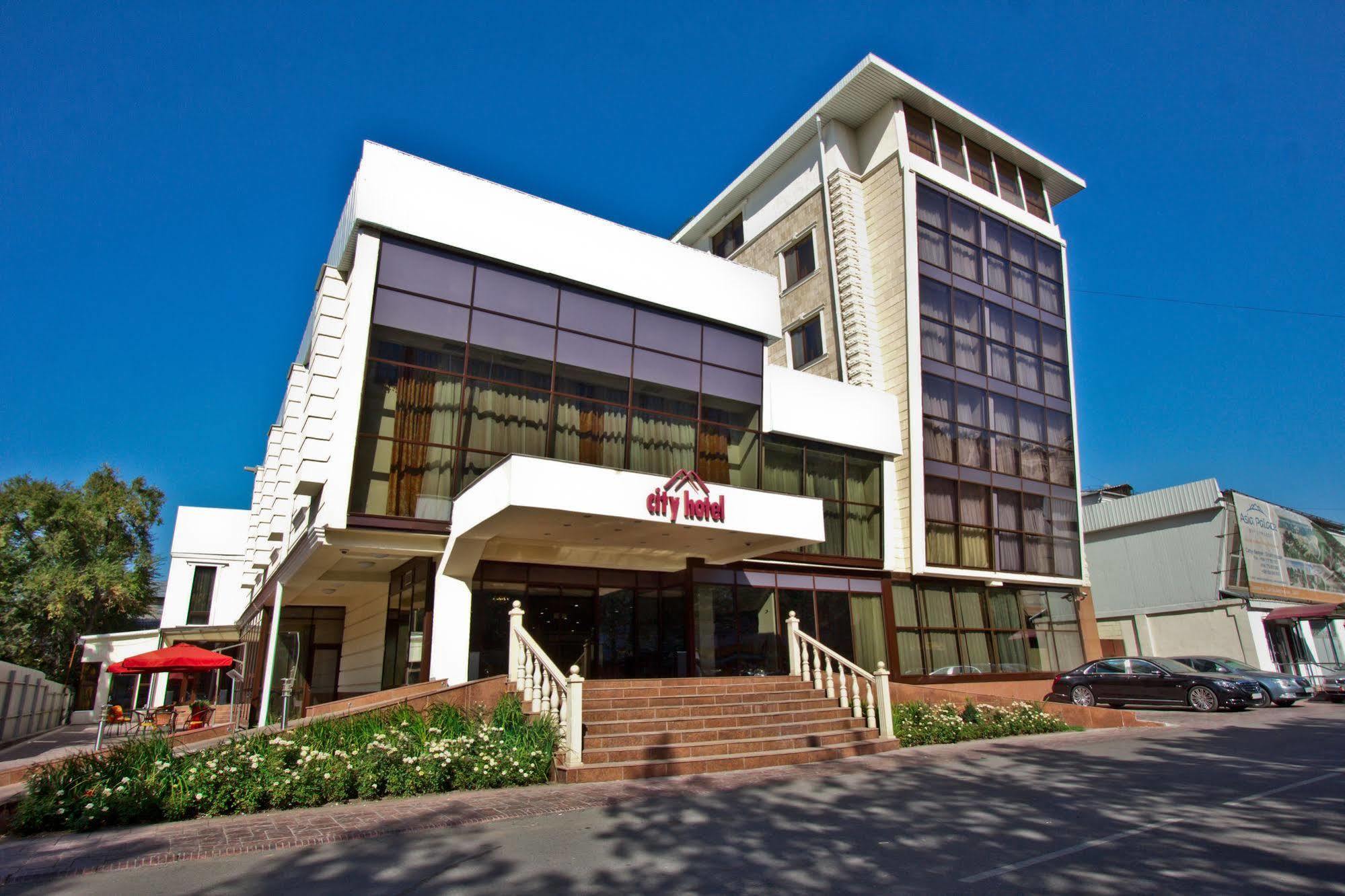 City Hotel Biskek Kültér fotó